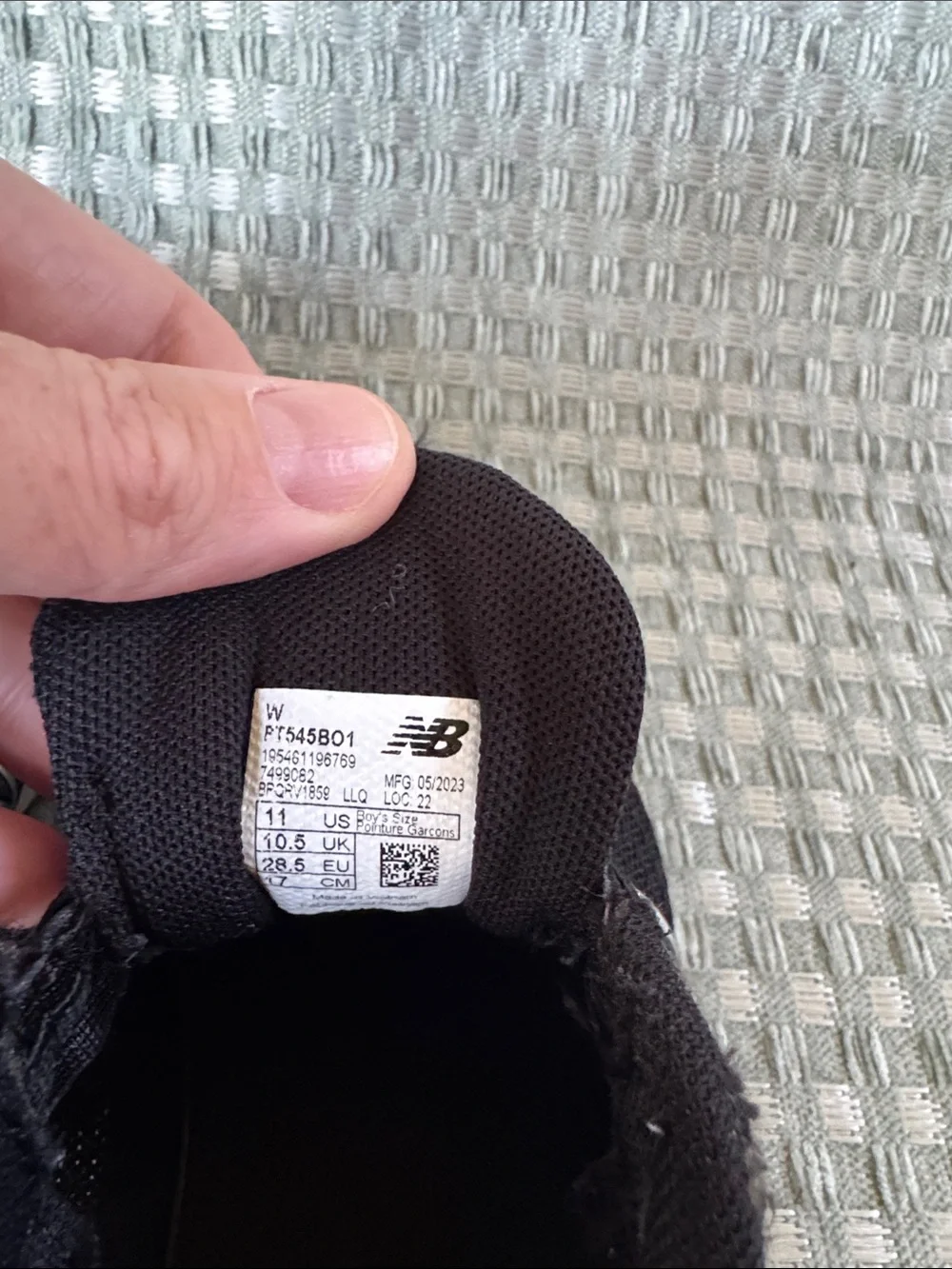 New Balance Kids 545V1 DynaSoft Running Shoes Black/White/Silver Size 11